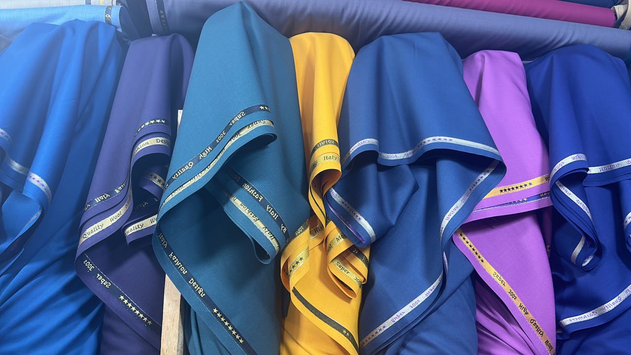 Italy Super 300 Wool Cashmere Suiting Rolls