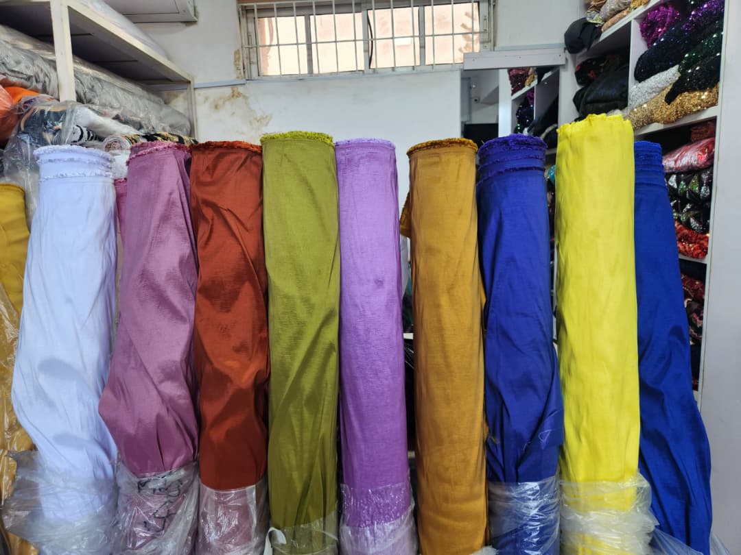 Multi-Color Silk-Satin Standing Fabric Rolls