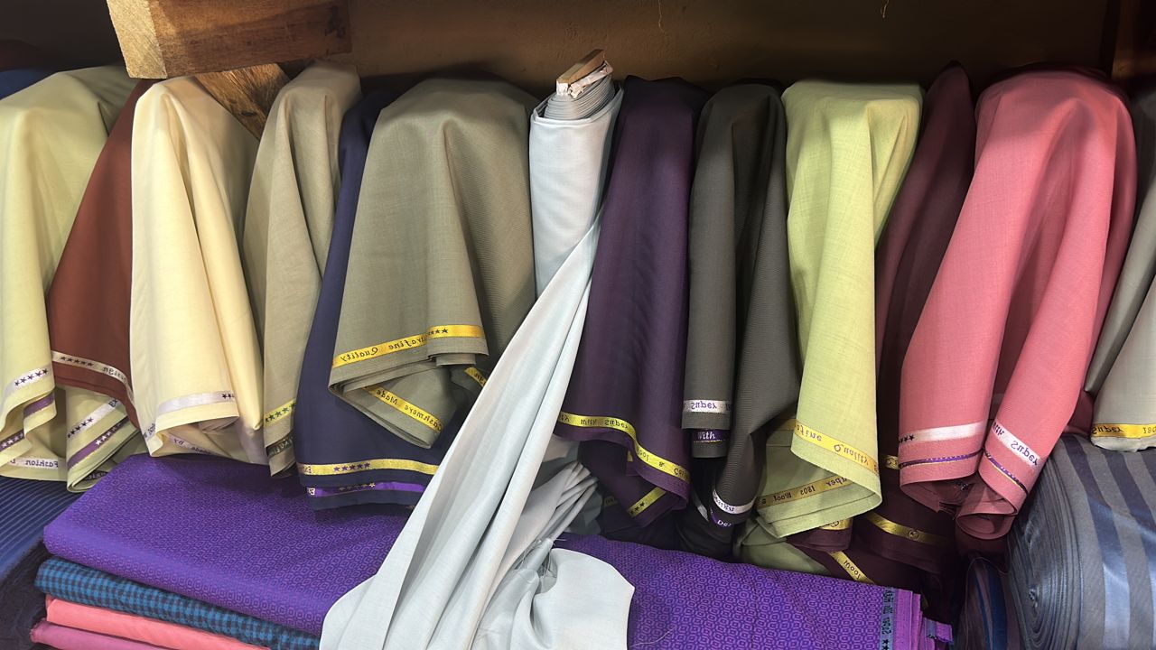 Super 120 Wool Cashmere Pastel Suiting Shelf